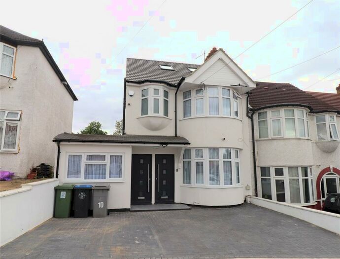 3 Bedroom Duplex To Rent In Highfield Avenue, London, NW9