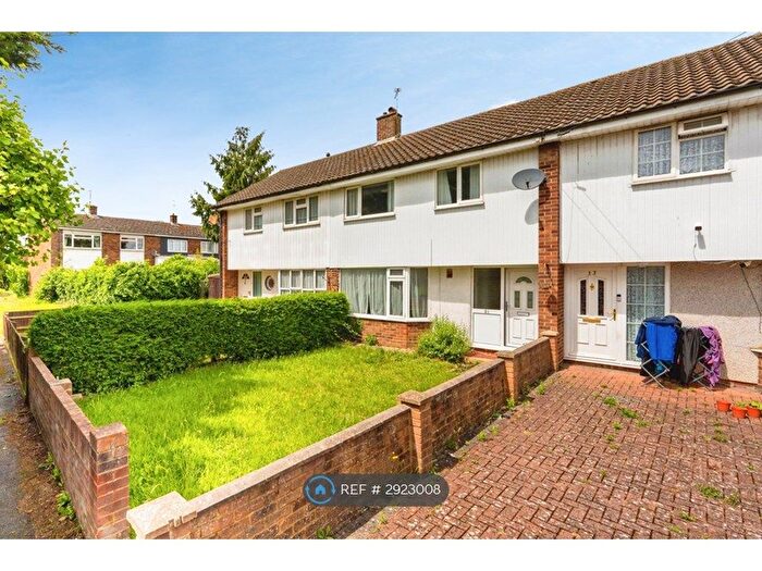 3 Bedroom Terraced House To Rent In Ruskin Way, Aylesbury, HP20