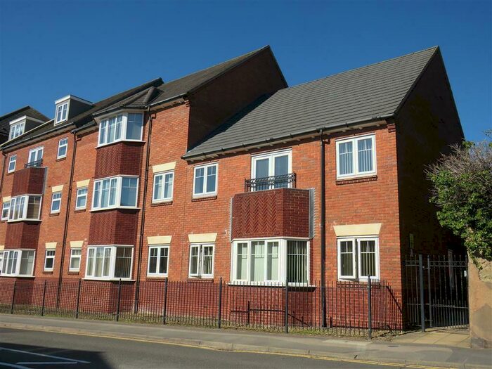 2 Bedroom Apartment To Rent In Bread And Meat Close, Warwick, CV34