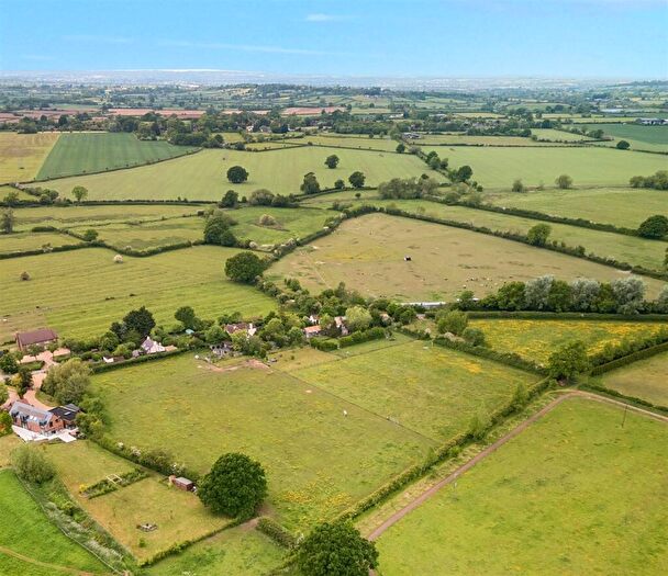 5 Bedroom Farm House For Sale In Five Lanes, Potterne, SN10