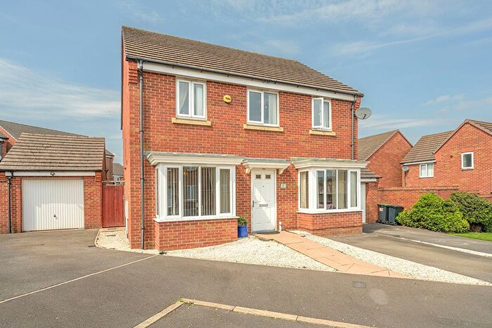 4 Bedroom Detached House For Sale In Kingswinford, Rushlight Gardens, DY6