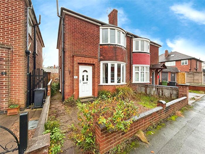 3 Bedroom Semi Detached House For Sale In Turner Avenue, Loughborough, Leicestershire, LE11