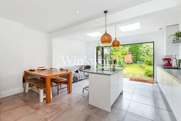 3 Bedroom Terraced House For Sale In Ashfield Road, London, N4