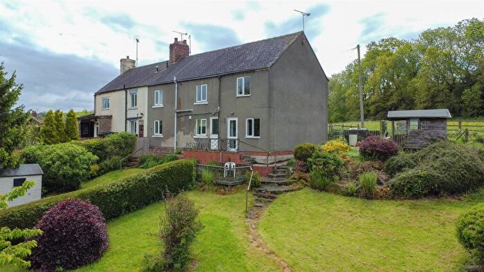 2 Bedroom End Of Terrace House For Sale In Bridle Lane, Lower Hartshay, Ripley, DE5