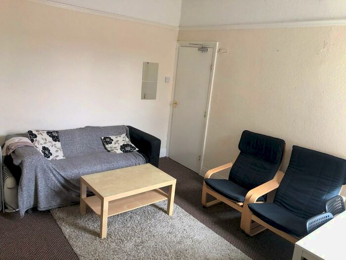 5 Bedroom Maisonette To Rent In Tavistock Road, Jesmond, NE2