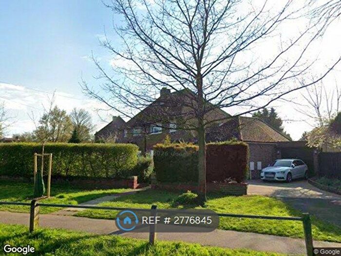 4 Bedroom Semi Detached House To Rent In Court Road, Orpington, BR6