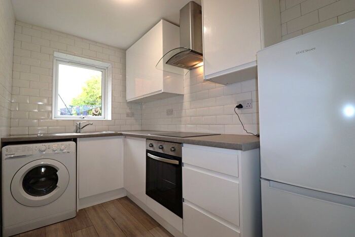 Studio To Rent In Limebank Park, East Calder, EH53