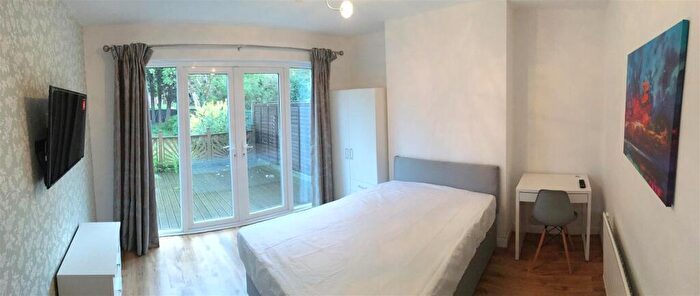 2 Bedroom Semi-Detached House To Rent In **£pppw Excl Bills** Lower Road, Beeston, NG9