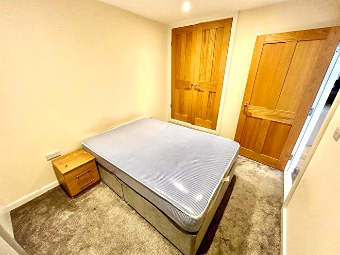 1 Bedroom Flat To Rent In Denby Street, Sheffield, S2
