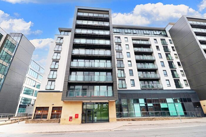 2 Bedroom Flat For Sale In Chadwick Street, Leeds, LS10