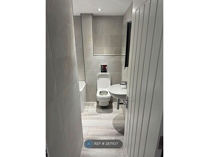 2 Bedroom Flat To Rent In Duffield Close, Harrow, HA1