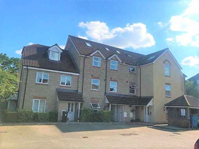 2 Bedroom Apartment To Rent In St Marys Close, BS30