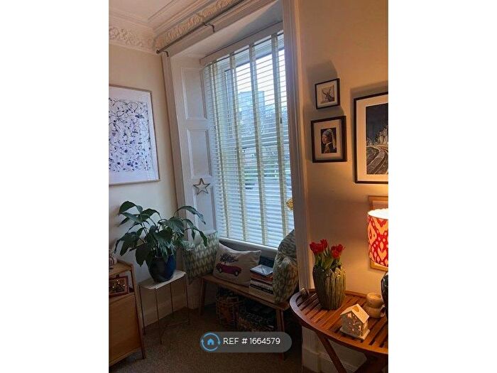 1 Bedroom Flat To Rent In Canaan Lane, Edinburgh, EH10