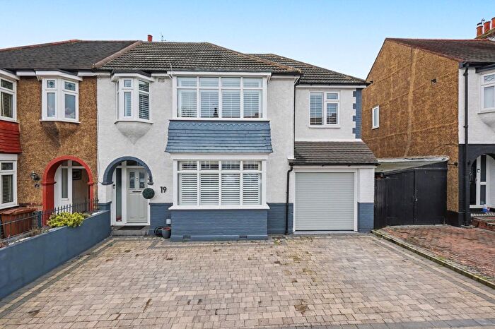 4 Bedroom Semi Detached House For Sale In Jackson Avenue, Rochester, ME1