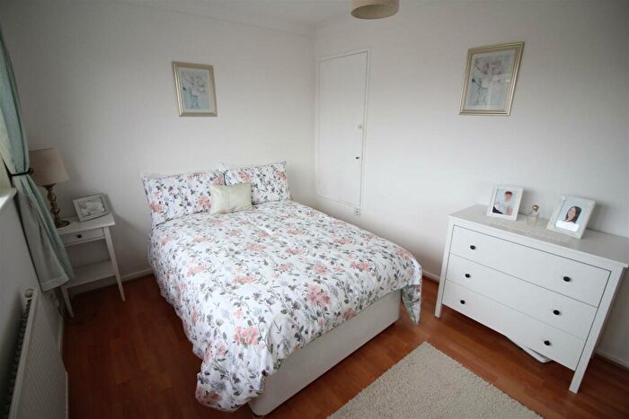 2 Bedroom Semi-Detached House For Sale In Invargarry Close, Garforth, Leeds, LS25