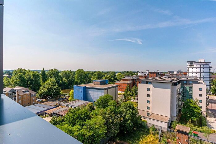 2 Bedroom Flat To Rent In Heritage Place, Kew Bridge, London, TW8