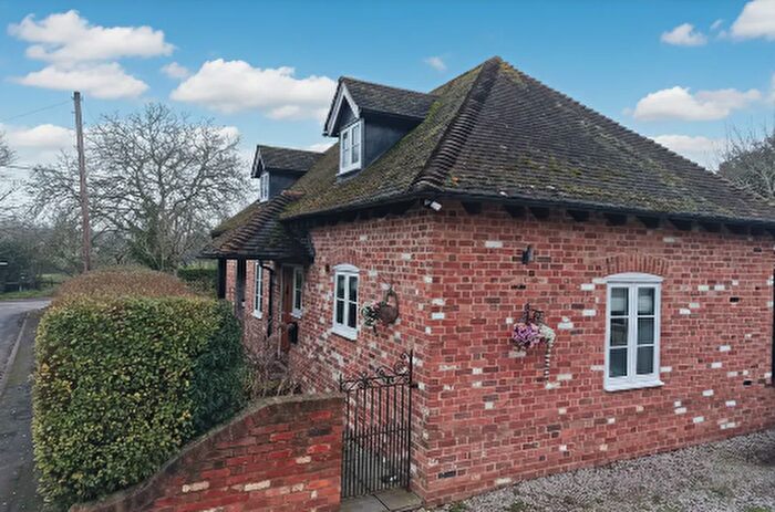 3 Bedroom House For Sale In Racefield Close, Shorne, Gravesend, DA12