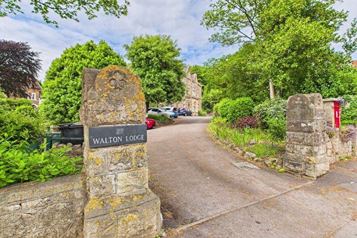 2 Bedroom Apartment To Rent In Castle Road, Clevedon, BS21
