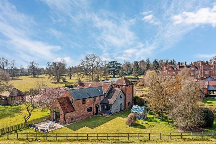5 Bedroom Detached House For Sale In Pound Lane, North Crawley, Newport Pagnell, MK16