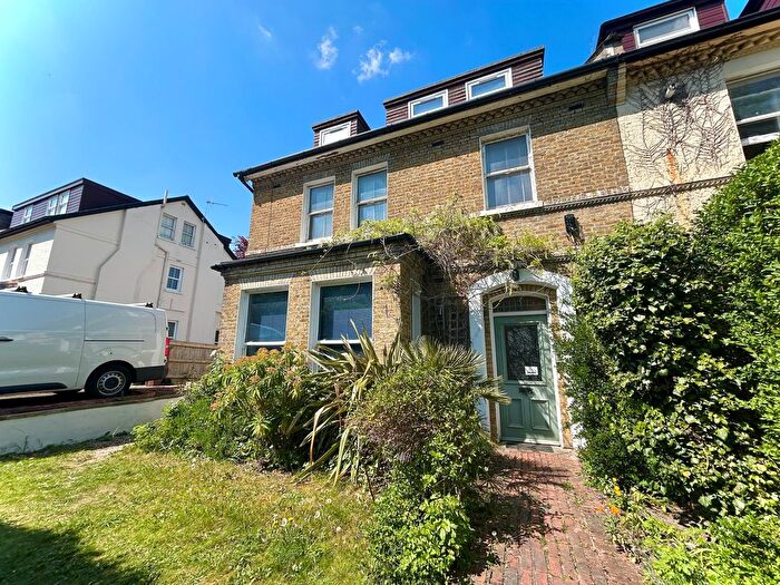 1 Bedroom Flat To Rent In Cavendish Road, SM2