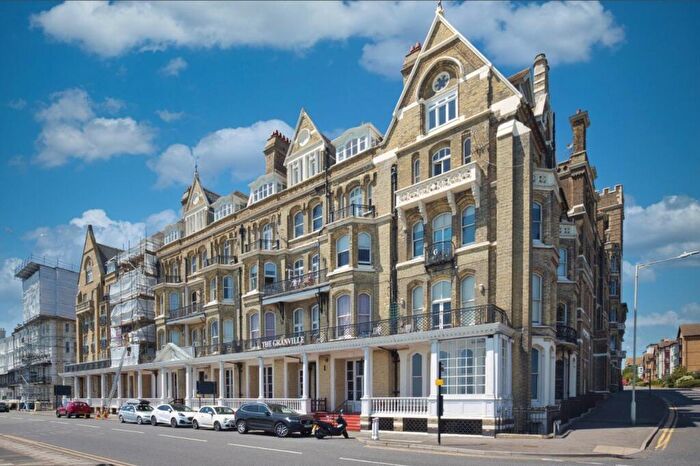 2 Bedroom Flat For Sale In Victoria Parade, Ramsgate, CT11