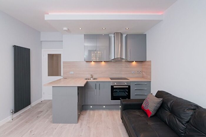 1 Bedroom Flat To Rent In Richmond Walk, Rosemount, Aberdeen, AB25