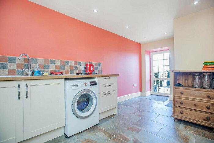 4 Bedroom Detached House For Sale In Hale Bank Cottage, Hale, LA7