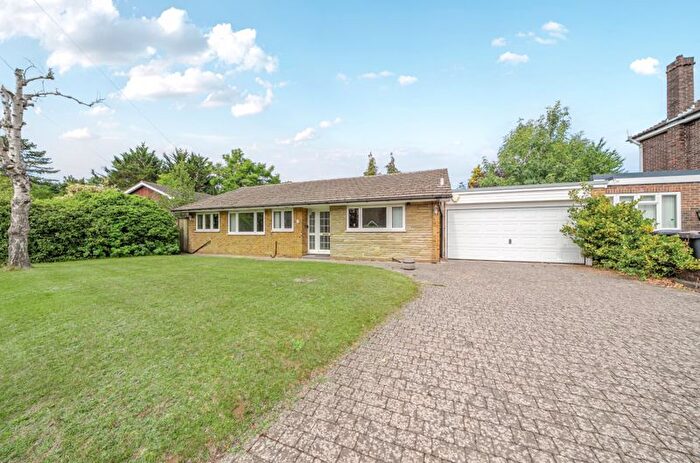 4 Bedroom Detached Bungalow For Sale In Edgehill Road, Purley, CR8