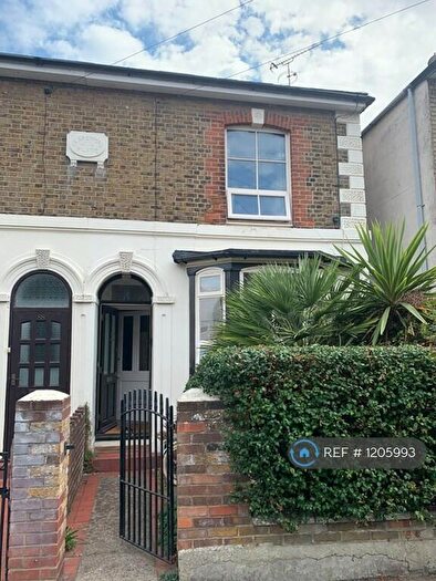 3 Bedroom Semi-Detached House To Rent In Blenheim Road, Deal, CT14