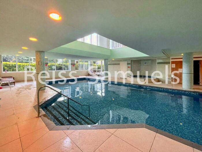 5 Bedroom Town House To Rent In St. Davids Square, London, E14