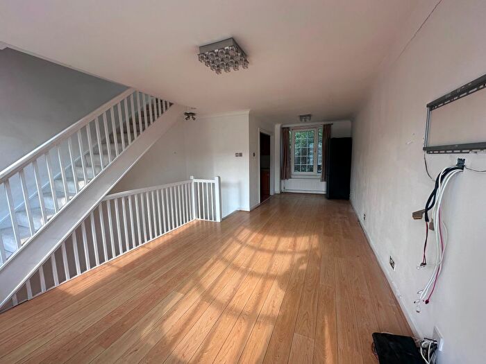 4 Bedroom Terraced House For Sale In Hawthorns, Woodford Green, IG8