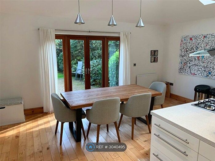 5 Bedroom Detached House To Rent In Black Horse Hill, Wirral, CH48