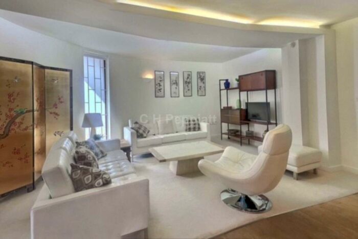 2 Bedroom House To Rent In Newbury Mews, Kentish Town, NW5