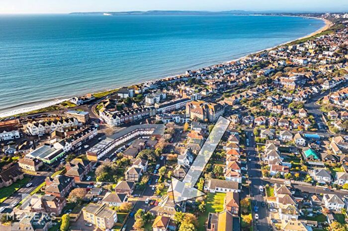 2 Bedroom Flat For Sale In Twynham Road, Southbourne, BH6