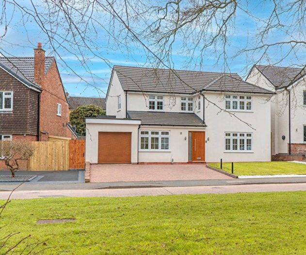 4 Bedroom Detached House For Sale In Shepherds Pool Road, Sutton Coldfield, B75
