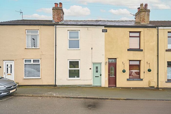 2 Bedroom Terraced House To Rent In Platt Lane, Standish, Wigan, WN1