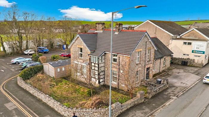 4 Bedroom Semi-detached House For Sale In Beetham Road, Milnthorpe, LA7