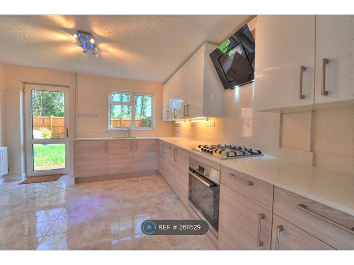 4 Bedroom Detached House To Rent In The Spinney, Milton Keynes, MK13