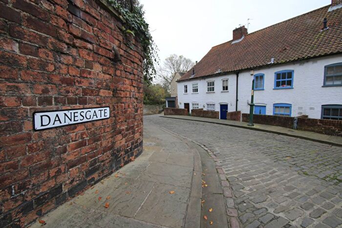 2 Bedroom Terraced House To Rent In Danes Cottages, Danesgate, Lincoln, LN2
