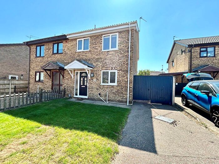 3 Bedroom Semi-Detached House To Rent In Shearwater Drive, Great Yarmouth, NR31