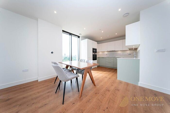 2 Bedroom Apartment To Rent In Menara Point, Affinity View West Ham, E16