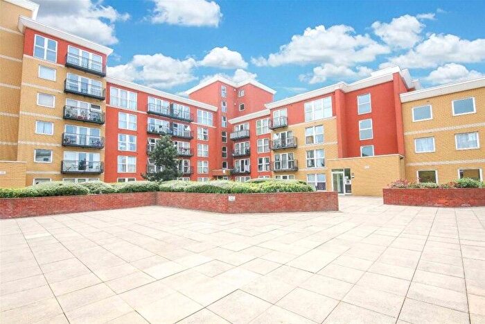 2 Bedroom Flat To Rent In Monarch Way, Newbury Park, Ilford, IG2