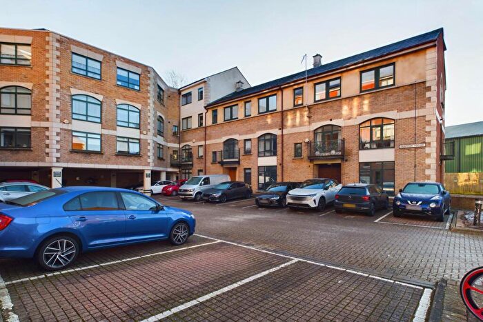 1 Bedroom Apartment For Sale In Corner Hall, Hemel Hempstead, HP3