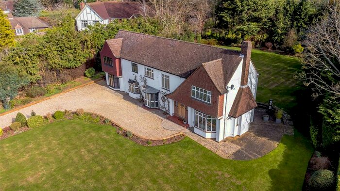 5 Bedroom Detached House For Sale In Loudwater Heights, Loudwater, Rickmansworth, WD3