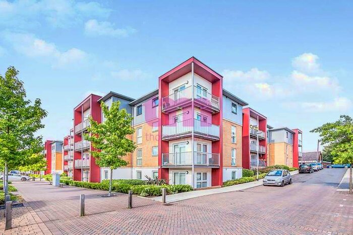 2 Bedroom Flat To Rent In Saxton Close, Grays, RM17