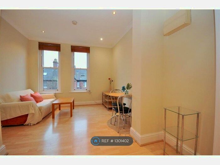 1 Bedroom Flat To Rent In Wenlock Terrace, York YO10