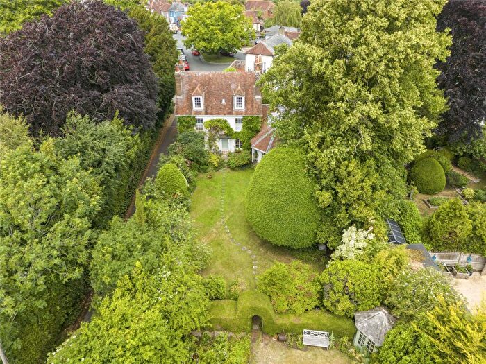 6 Bedroom Detached House For Sale In Castle Street, Portchester, Fareham, Hampshire, PO16