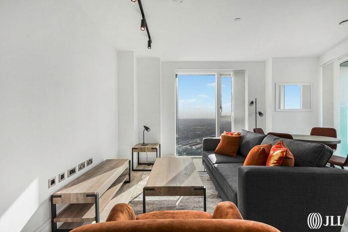 2 Bedroom Flat To Rent In Portal Way, London, W3