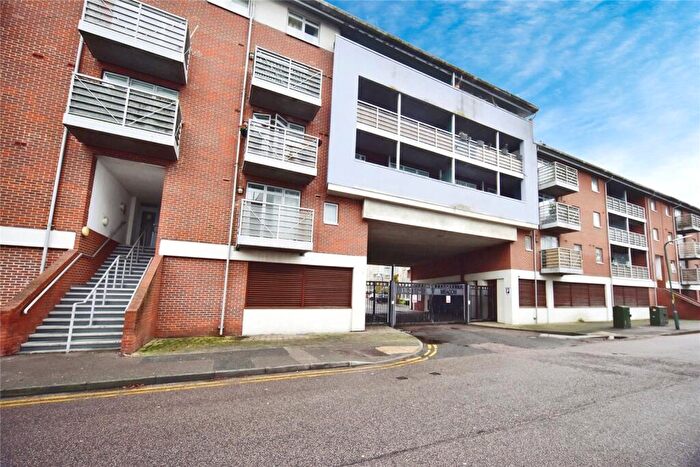 1 Bedroom Property For Sale In Kingfisher Meadow, Maidstone, Kent, ME16
