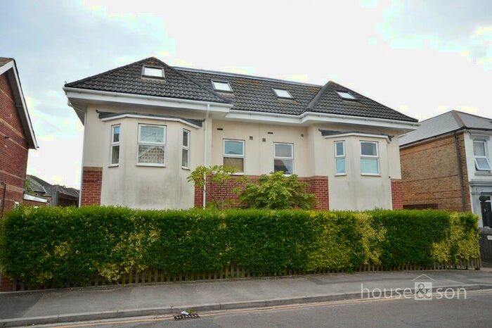 1 Bedroom Apartment To Rent In Portman Road, BH7